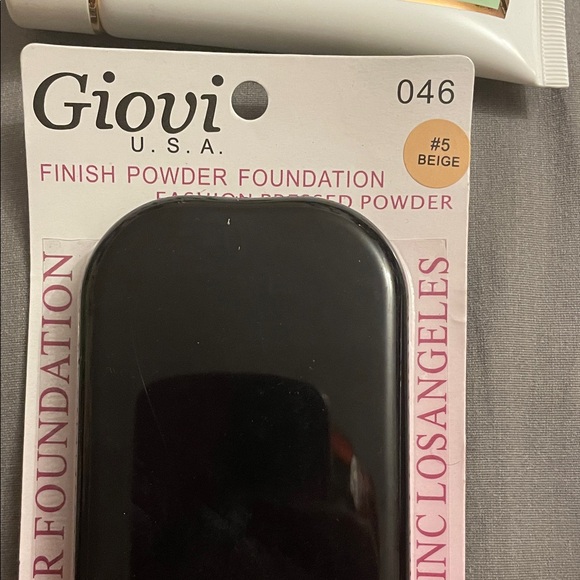 Assorted Face makeup Collection - Picture 2 of 6